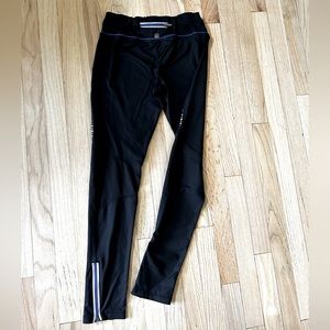 EUC C&C Sport running ants/leggings in size small. Only worn a couple times.